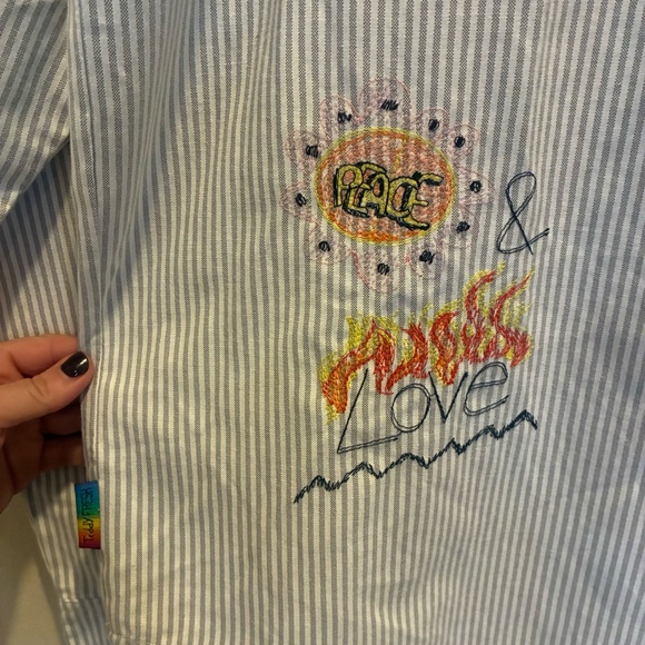 Teddy Fresh by Hila Klein Embroidered Doodles Shirt, Size Medium. - Picture 8 of 16